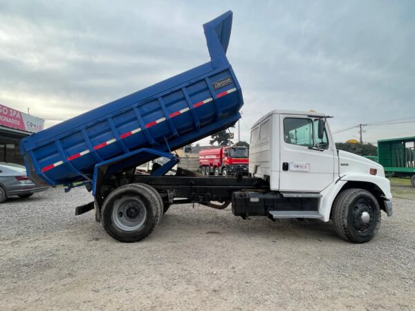 FREIGHTLINER FL 80 - Imagen 3