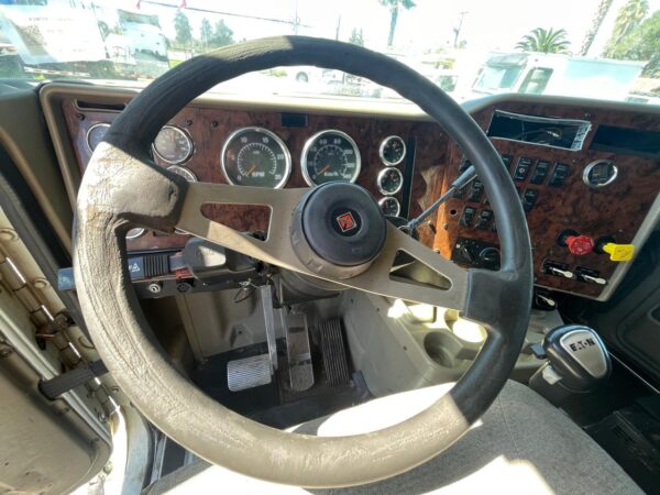 INTERNATIONAL 9200 - Imagen 5