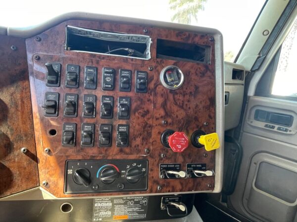 INTERNATIONAL 9200 - Imagen 7
