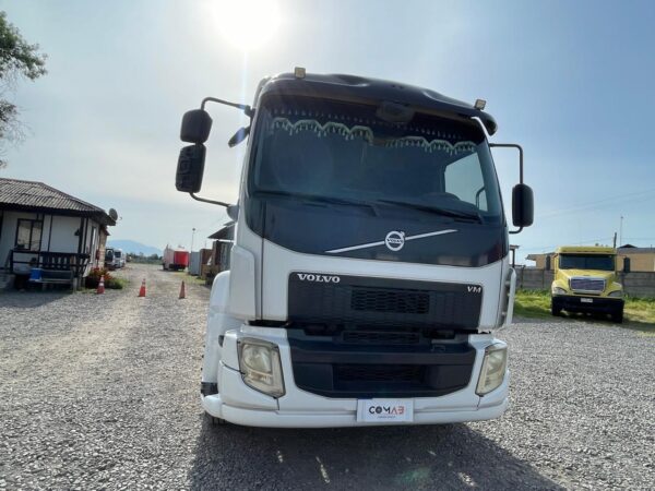 VOLVO VM